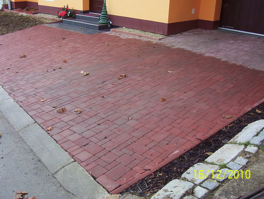 Zámkové dlažby